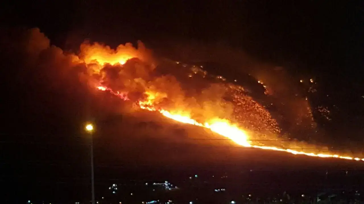 שריפה מעל כרמיאל, בין נחף ללבון. נובמבר 2016 שריפה מעל כרמיאל, בין נחף ללבון. נובמבר 2016