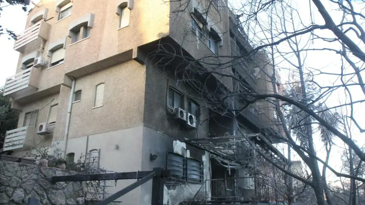 בניין מפויח לאחר השריפה בחיפה, 25 בנובמבר 2016 בניין מפויח לאחר השריפה בחיפה, 25 בנובמבר 2016