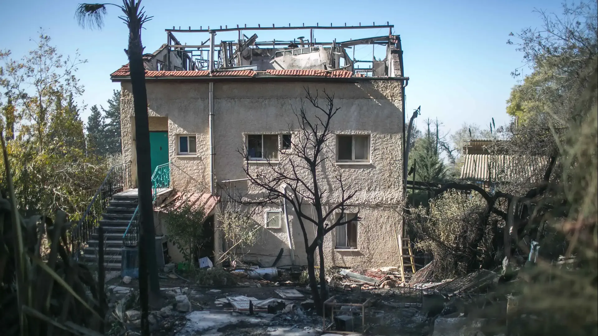 בית משפחת היילפרין שנפגע בשריפה, בית מאיר. 25 בנובמבר 2016 בית משפחת היילפרין שנפגע בשריפה, בית מאיר. 25 בנובמבר 2016