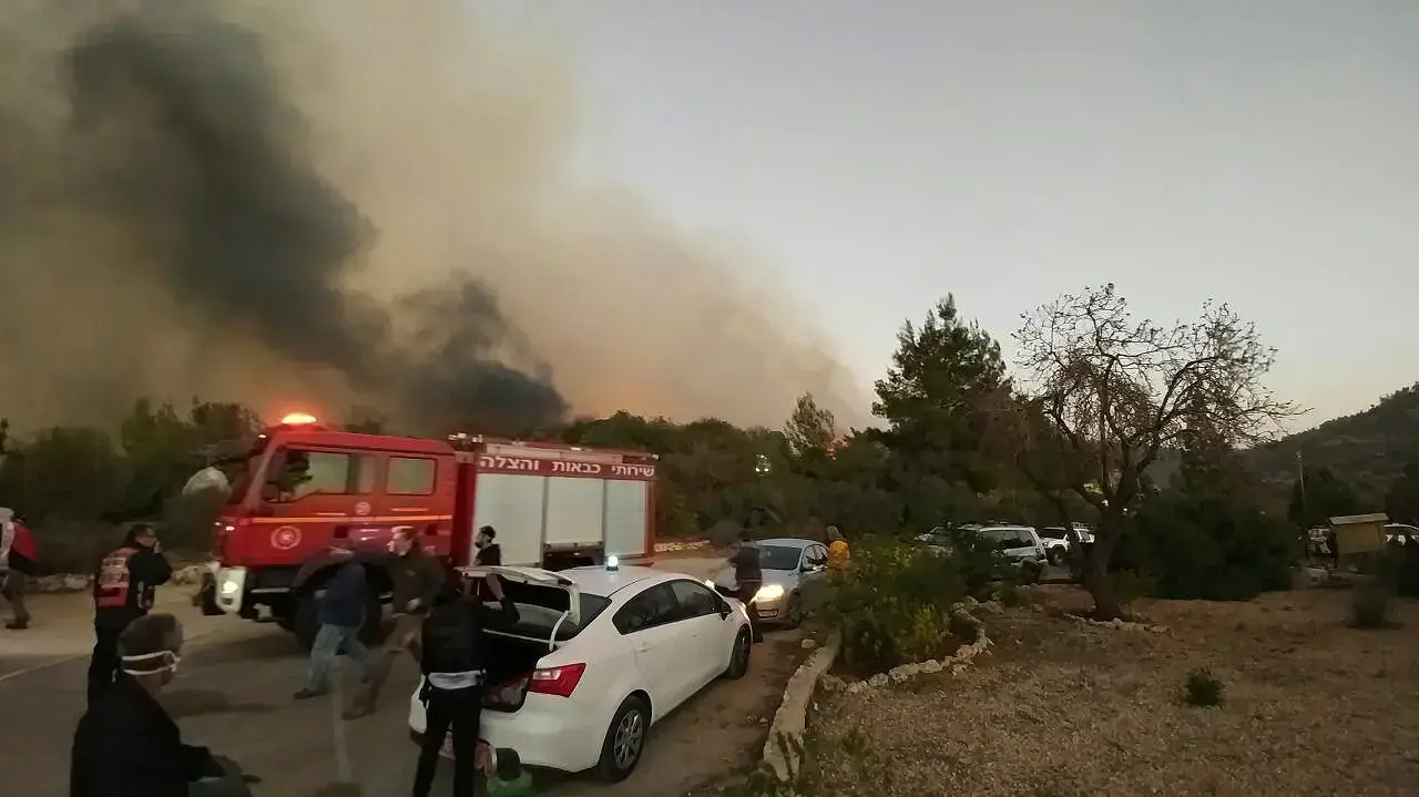שריפה בנטף. נובמבר 2016 שריפה בנטף. נובמבר 2016