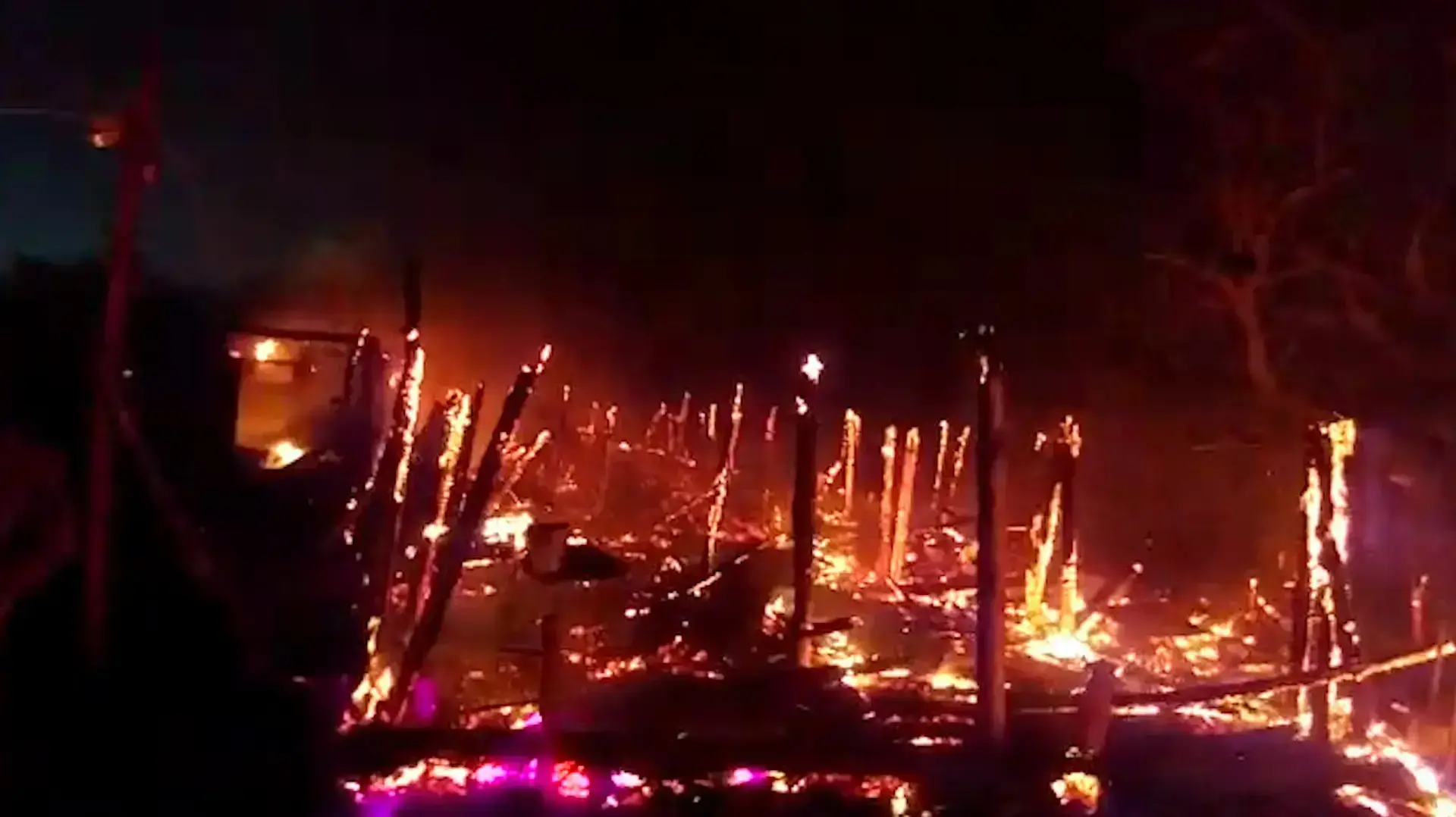 שריפה בנטף. נובמבר 2016 שריפה בנטף. נובמבר 2016