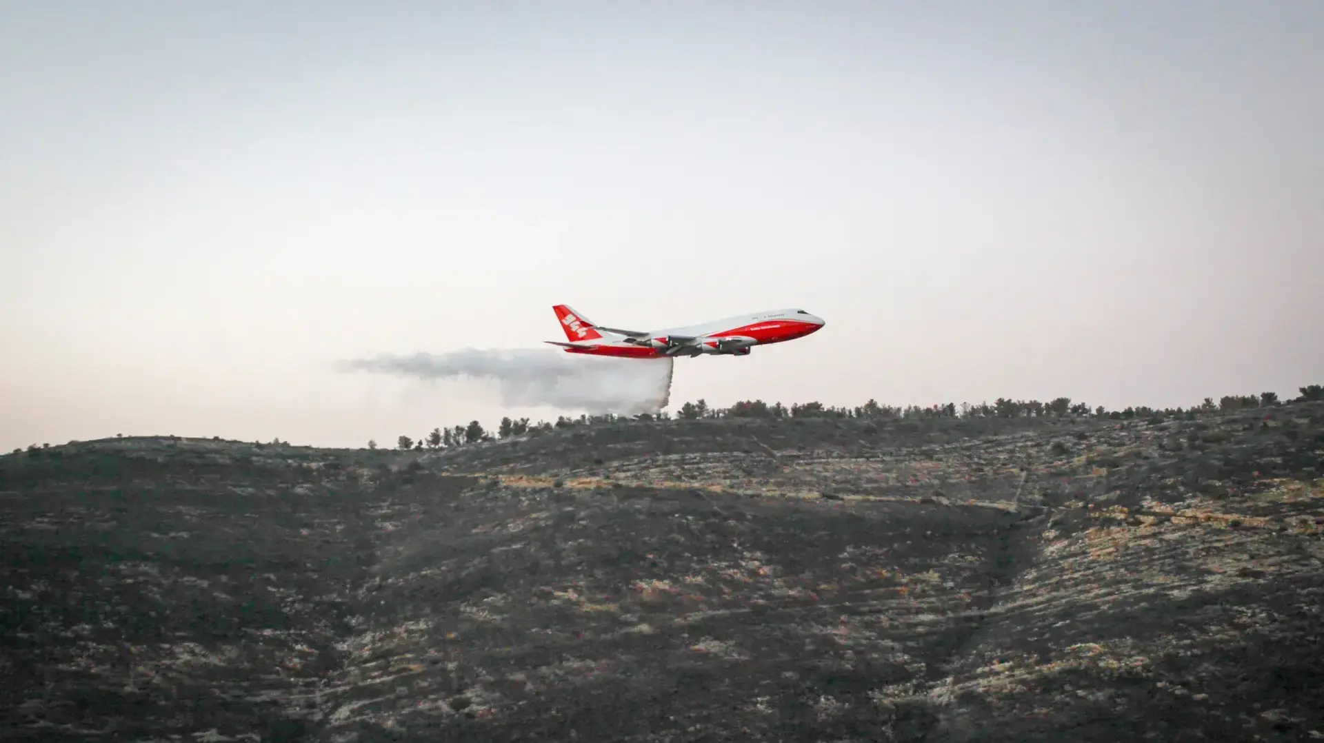 מטוס הסופרטנקר האמריקאי מעל היישוב נטף, 26 בנובמבר 2016 מטוס הסופרטנקר האמריקאי מעל היישוב נטף, 26 בנובמבר 2016