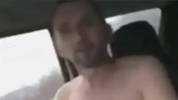 גבר עירום שוטט ברחובות רוסיה גבר עירום שוטט ברחובות רוסיה
