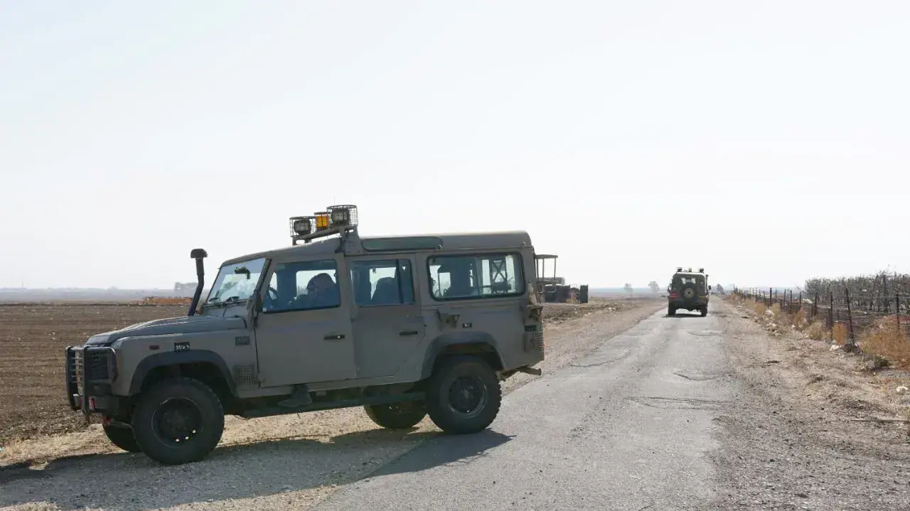 כוח צה"ל סמוך למתקן צבאי נטוש בסוריה ששימש את ארגון "צבא חאלד בן אל-ווליד" שלוחה של דאעש, דרום רמת הגולן הסורית. 28 בנובמבר 2016 כוח צה"ל סמוך למתקן צבאי נטוש בסוריה ששימש את ארגון "צבא חאלד בן אל-ווליד" שלוחה של דאעש, דרום רמת הגולן הסורית. 28 בנובמבר 2016