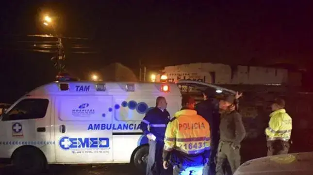 צוותי הצלה באזור התרסקות המטוס במדיין, קולומביה, 29 בנובמבר 2016 צוותי הצלה באזור התרסקות המטוס במדיין, קולומביה, 29 בנובמבר 2016