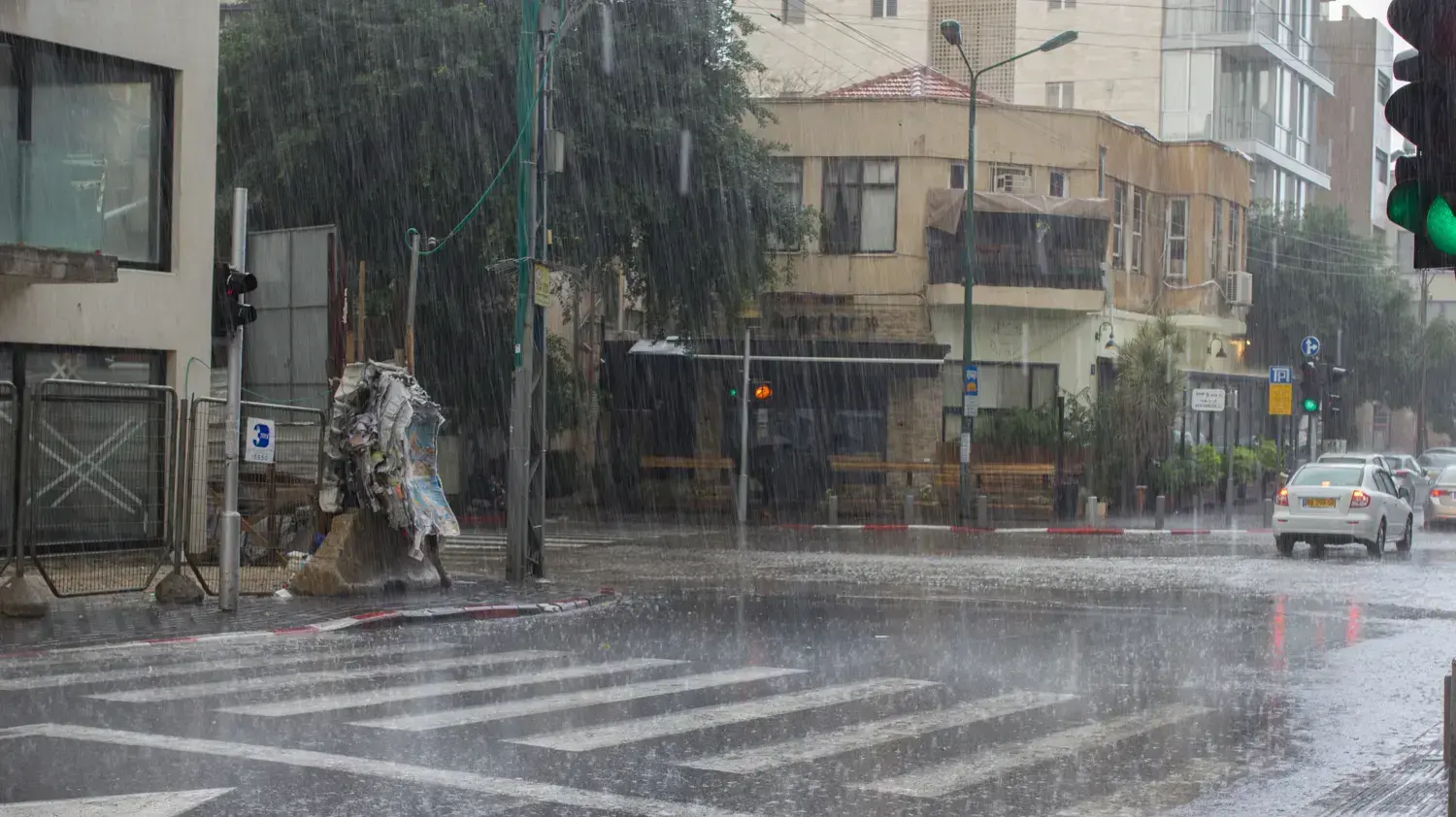 גשם בתל אביב, ש בדצמבר 2016 גשם בתל אביב, ש בדצמבר 2016