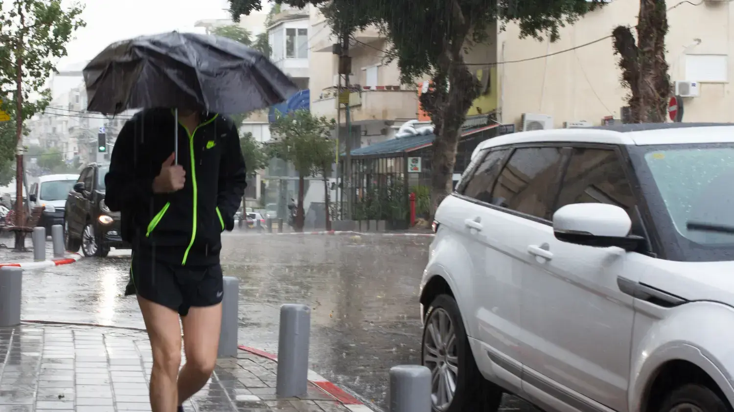 גשם בתל אביב, ש בדצמבר 2016 גשם בתל אביב, ש בדצמבר 2016
