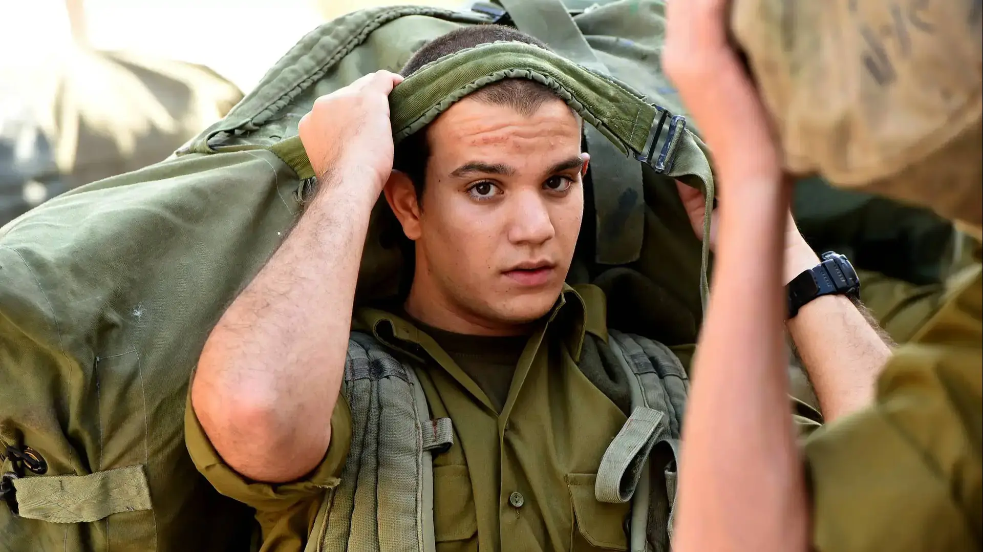 טירוני חטיבת גבעתי ביום השני בצבא בבסיס שדה תימן, 27 בנובמבר 2016 טירוני חטיבת גבעתי ביום השני בצבא בבסיס שדה תימן, 27 בנובמבר 2016