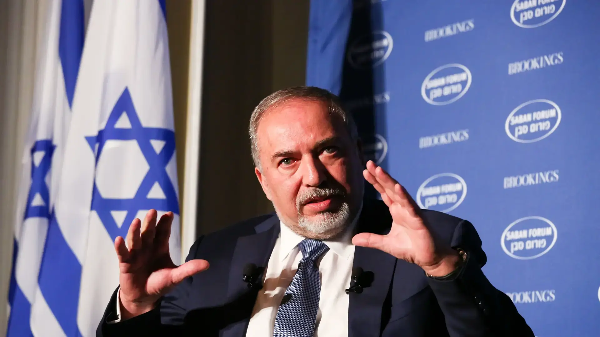 שר החוץ אביגדור ליברמן בפורום סבן בארצות הברית. 3 בדצמבר 2016