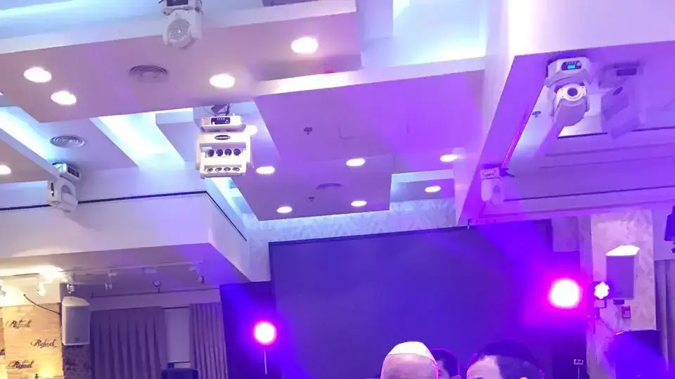 אהוד אולמרט ביקר בבר המצווה של בנו של מאיר רבין, דצמבר 2016 אהוד אולמרט ביקר בבר המצווה של בנו של מאיר רבין, דצמבר 2016