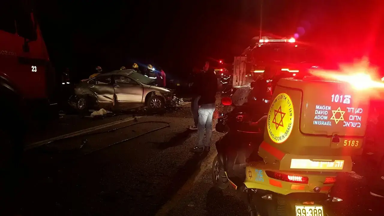 שלושה הרוגים וחמישה פצועים בתאונה בכביש 79 בגליל התחתון, 4 בדצמבר 2016 שלושה הרוגים וחמישה פצועים בתאונה בכביש 79 בגליל התחתון, 4 בדצמבר 2016