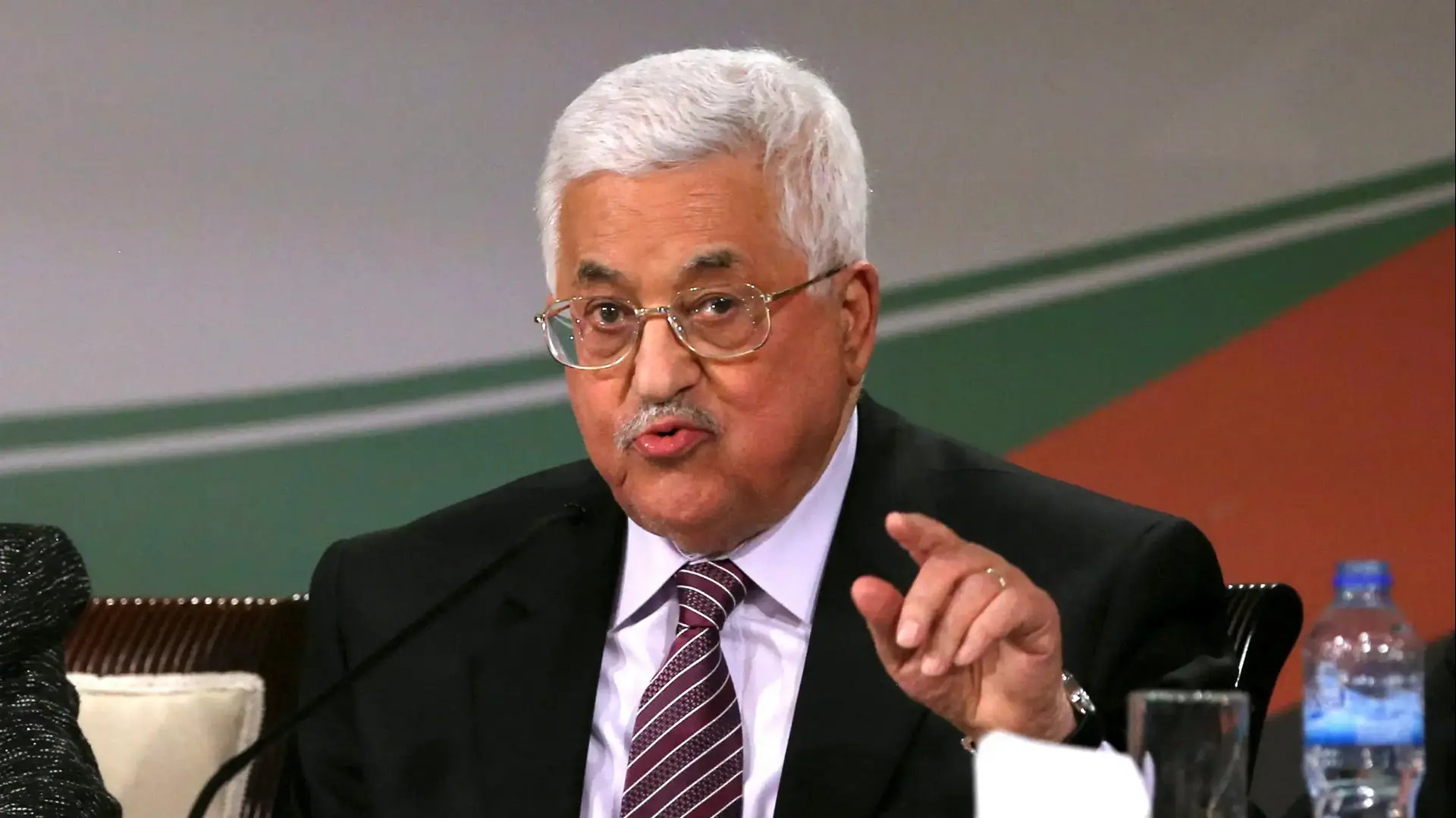 אבו מאזן, יו"ר הרשות הפלסטינית, בוועידה השביעית של פתח, 30 בנובמבר 2016 אבו מאזן, יו"ר הרשות הפלסטינית, בוועידה השביעית של פתח, 30 בנובמבר 2016