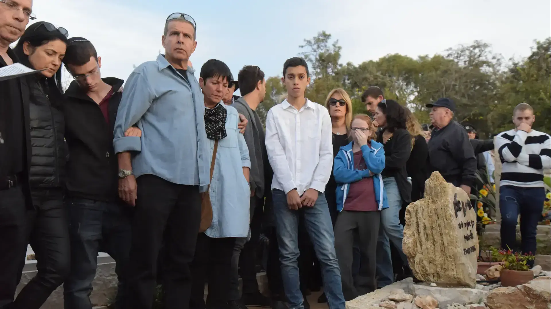 הלווייתו של רן פקר, תא"ל וטייס לשעבר בחיל האוויר בכפר ויתקין, 4 בדצמבר 2016 הלווייתו של רן פקר, תא"ל וטייס לשעבר בחיל האוויר בכפר ויתקין, 4 בדצמבר 2016