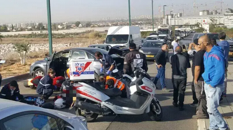 תאונת דרכים בראש העין. דצמבר 2016 תאונת דרכים בראש העין. דצמבר 2016