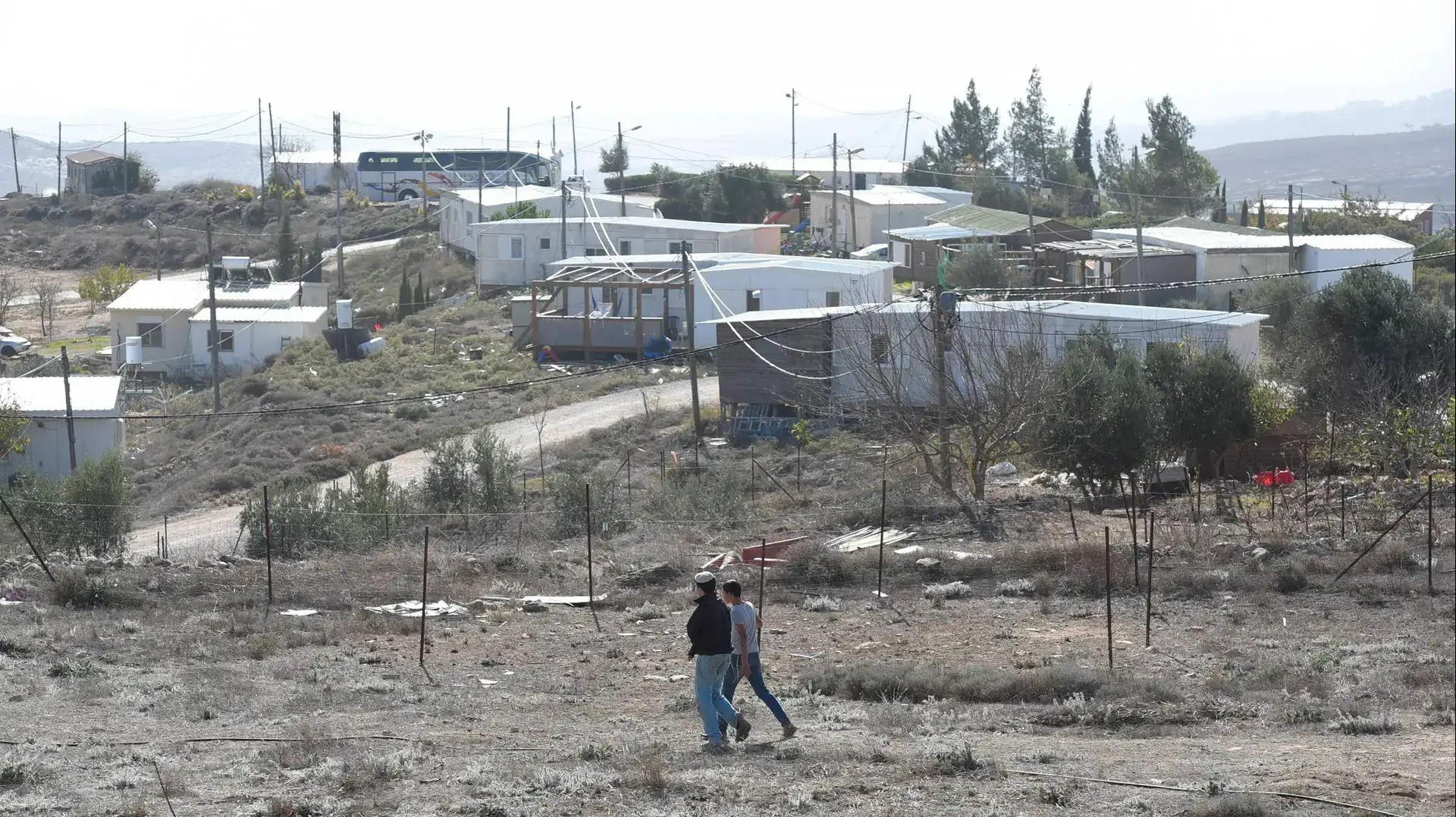 היאחזות עמונה לפניי הפינוי המיועד ב25 בדצמבר , 7 בדצמבר 2016 היאחזות עמונה לפניי הפינוי המיועד ב25 בדצמבר , 7 בדצמבר 2016