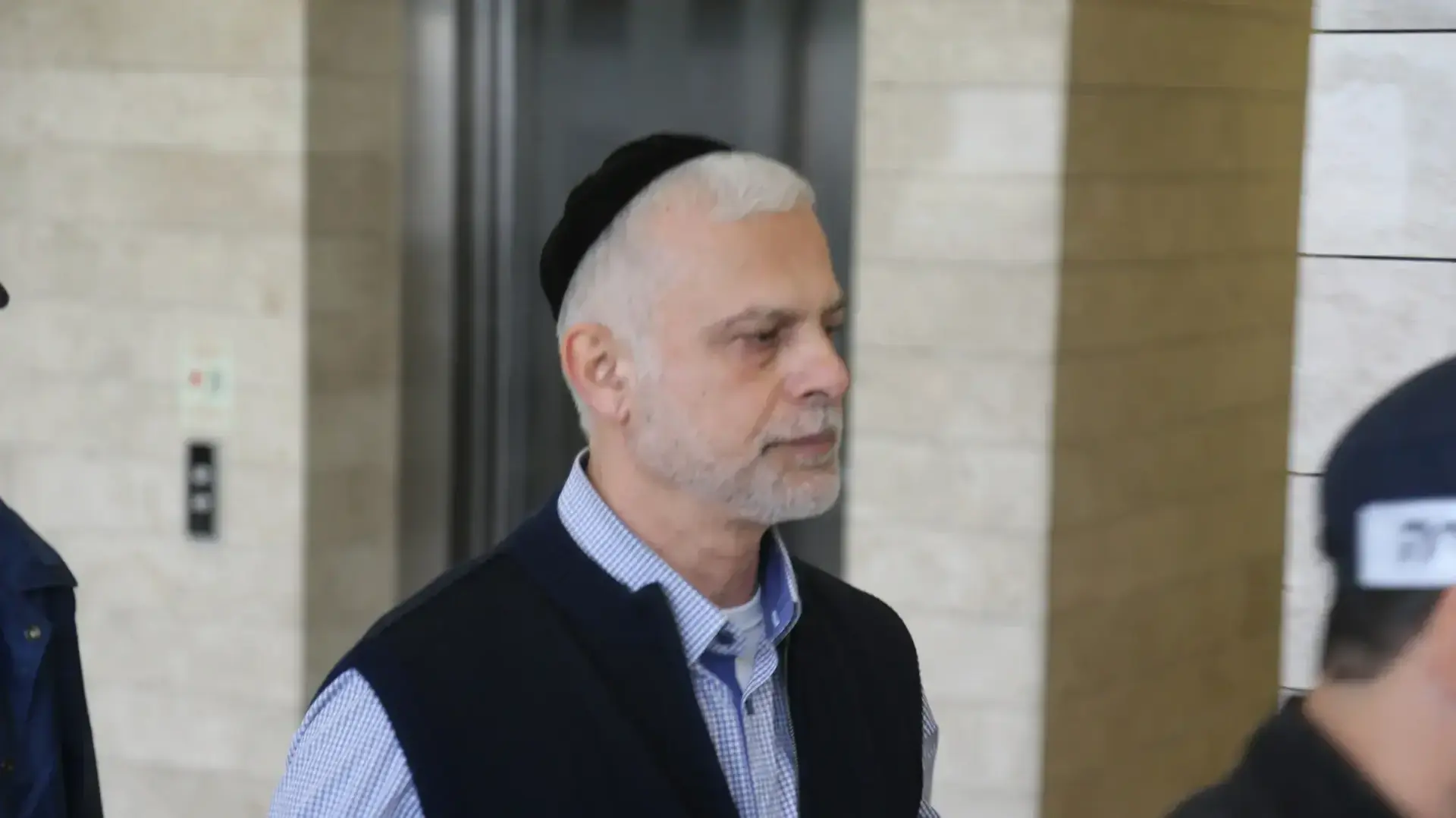ח"כ לשעבר אמנון כהן, בית משפט מחוזי לוד. 8 בדצמבר 2016 ח"כ לשעבר אמנון כהן, בית משפט מחוזי לוד. 8 בדצמבר 2016