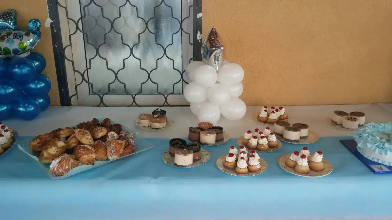 ברית לבנה של הלן אנגידה שגורשה מביתה ביבנה