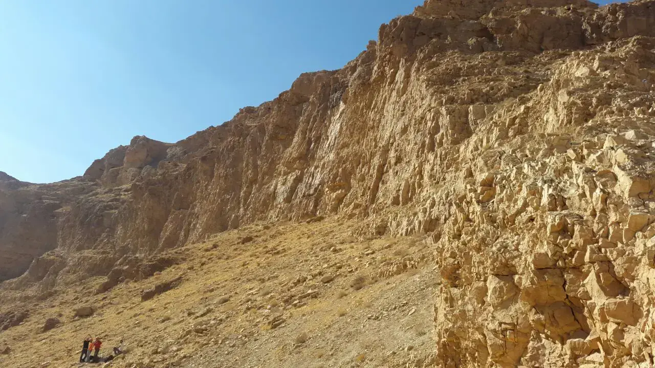 גבר נהרג ובנו נפצע קשה בנפילה מצוק בנחל צאלים שבנגב, 9 דצמבר 2016