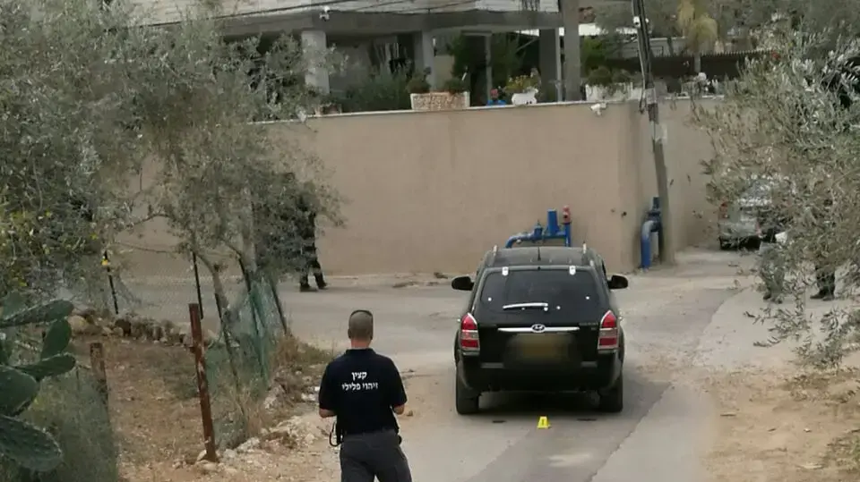 זירת רצח ענאן אסמעיל חכרוש, כפר כנא. 19 בנובמבר 2016 זירת רצח ענאן אסמעיל חכרוש, כפר כנא. 19 בנובמבר 2016