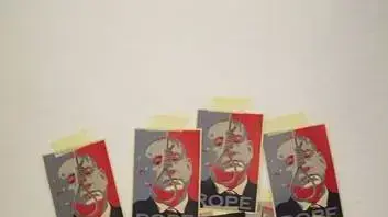 תמונות של ראש הממשלה בנימין נתניהו עם חבל תלייה, מסדרונות אוניברסיטת בצלאל הר הצופים ירושלים. דצמבר 2016 תמונות של ראש הממשלה בנימין נתניהו עם חבל תלייה, מסדרונות אוניברסיטת בצלאל הר הצופים ירושלים. דצמבר 2016