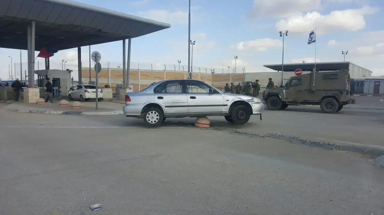 מחסום קלנדיה לאחר ניסיון פיגוע דריסה, 13 בדצמבר 2016 מחסום קלנדיה לאחר ניסיון פיגוע דריסה, 13 בדצמבר 2016
