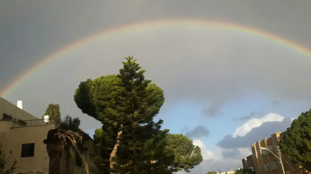 קשת בענן בחיפה. דצמבר 2016 קשת בענן בחיפה. דצמבר 2016