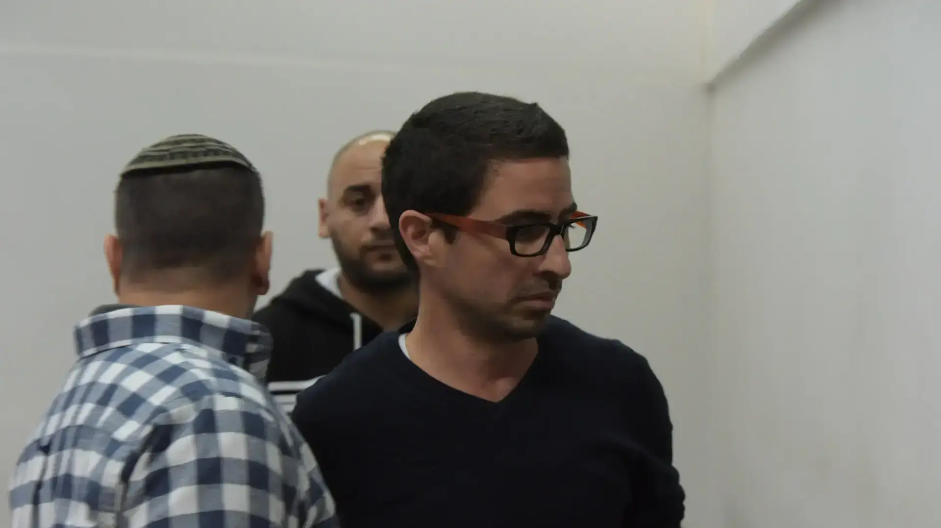 הארכת מעצר ליזם הנדל"ן אלון קסטיאל, בימ"ש השלום תל אביב. דצמבר 2016 הארכת מעצר ליזם הנדל"ן אלון קסטיאל, בימ"ש השלום תל אביב. דצמבר 2016