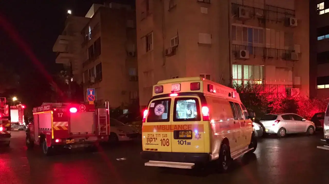שריפה ברחוב הרצל בפתח תקווה, דצמבר 2016 שריפה ברחוב הרצל בפתח תקווה, דצמבר 2016
