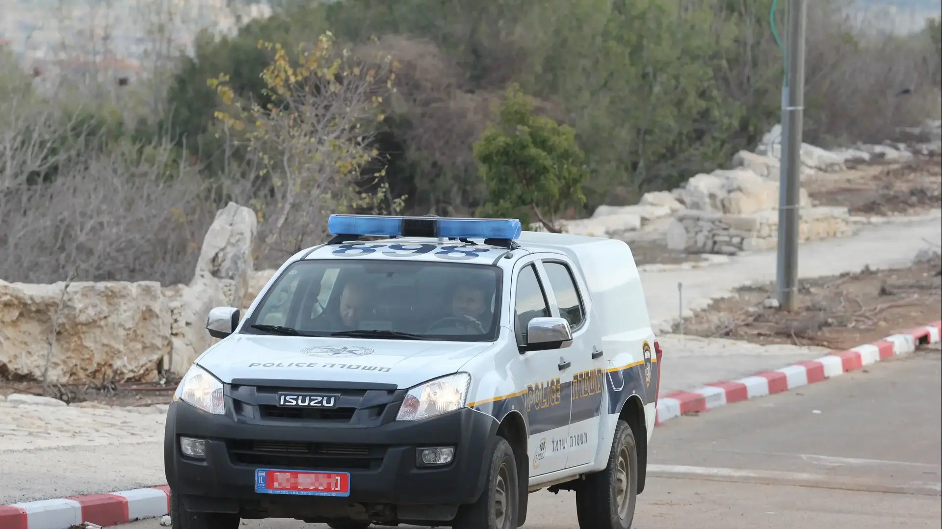 זירת רצח הנערה בת ה-17 בכסרא סמיע, 21 בדצמבר 2016 זירת רצח הנערה בת ה-17 בכסרא סמיע, 21 בדצמבר 2016
