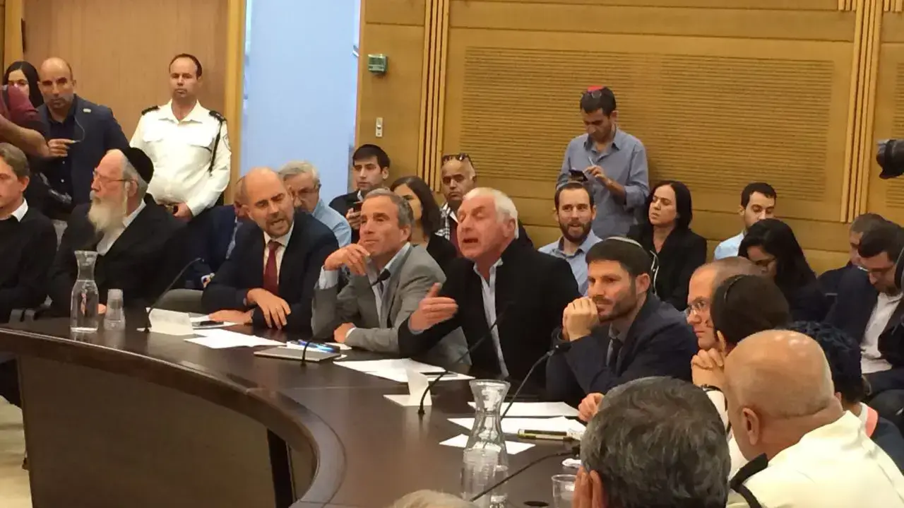 וועדת הכנסת בדיון על הסרת חסינותו של ח"כ באסל גטאס, הכנסת. 21 בדצמבר 2016 וועדת הכנסת בדיון על הסרת חסינותו של ח"כ באסל גטאס, הכנסת. 21 בדצמבר 2016