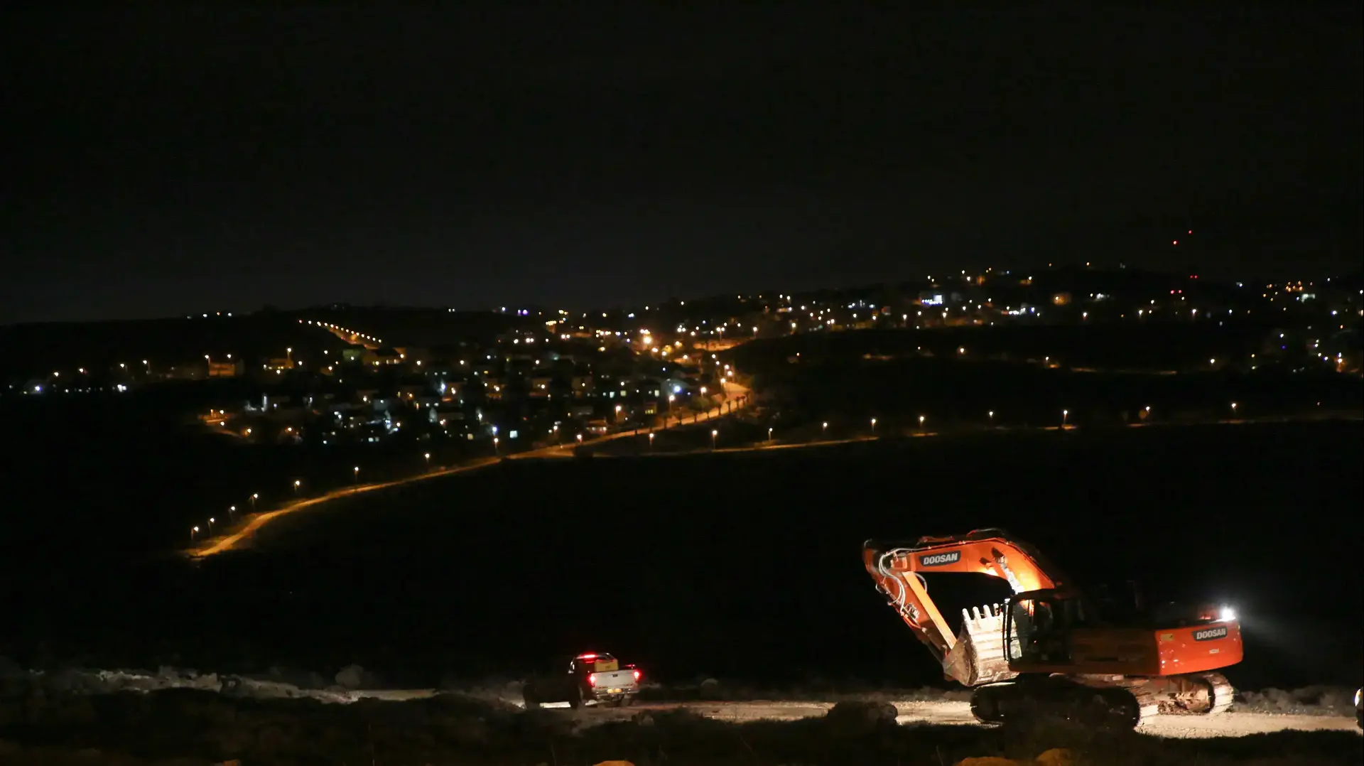 העבודות להכשרת חלקה 38 בסמוך למאחז עמונה, 21 בדצמבר 2016