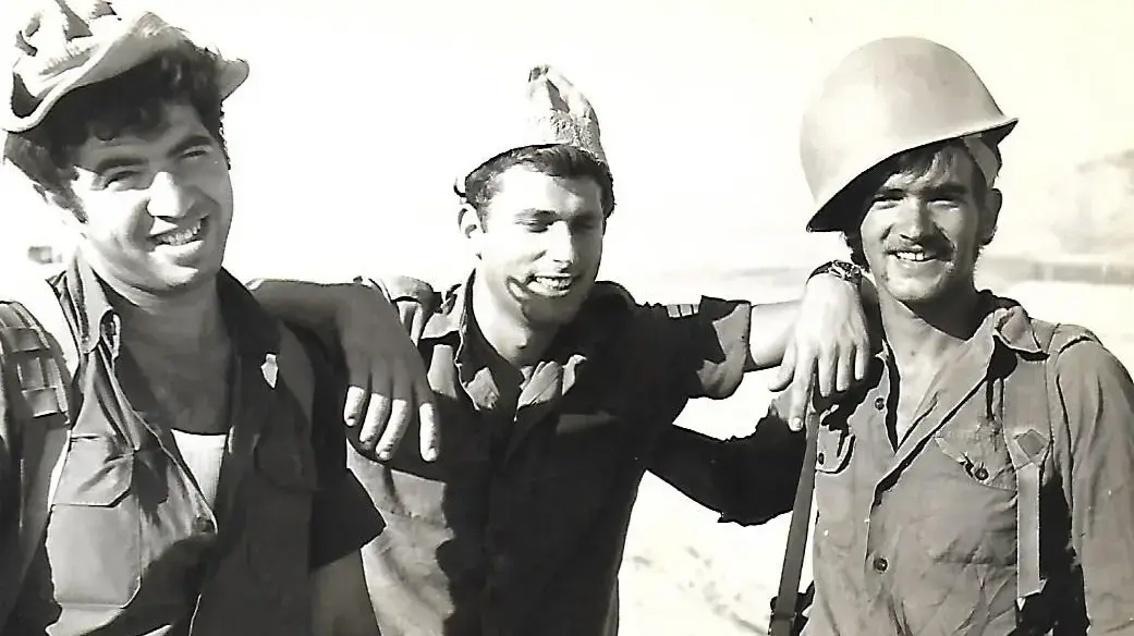יוסי ג'ינו לוחם סיירת מטכ"ל לשעבר שנפטר הלילה בביתו בשנת 2006 יוסי ג'ינו לוחם סיירת מטכ"ל לשעבר שנפטר הלילה בביתו בשנת 2006