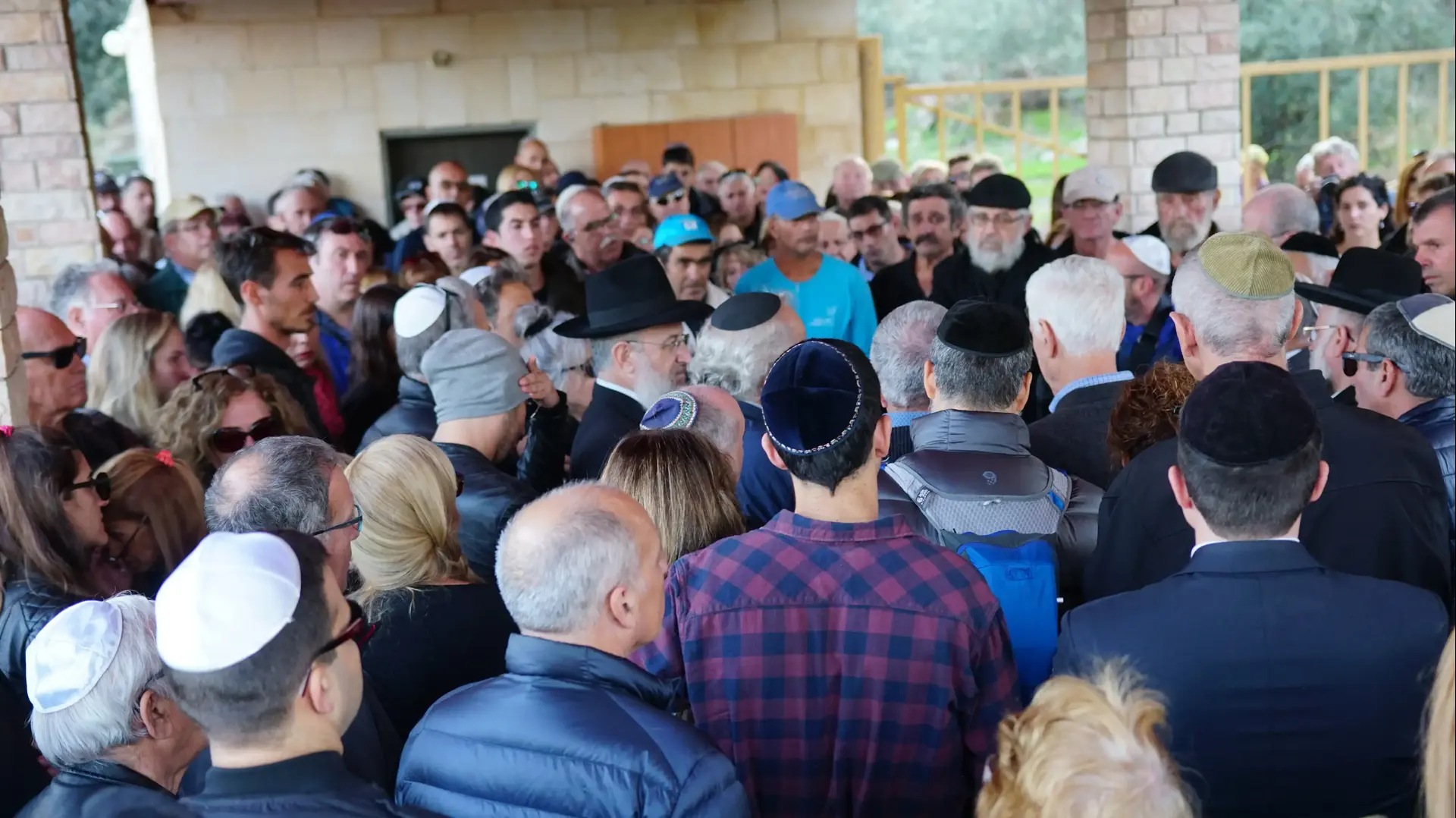 הלווייתו של יוסי ג'ינו לוחם לשעבר בסיירת מטכ"ל, מגדל. 22 בדצמבר 2016 הלווייתו של יוסי ג'ינו לוחם לשעבר בסיירת מטכ"ל, מגדל. 22 בדצמבר 2016