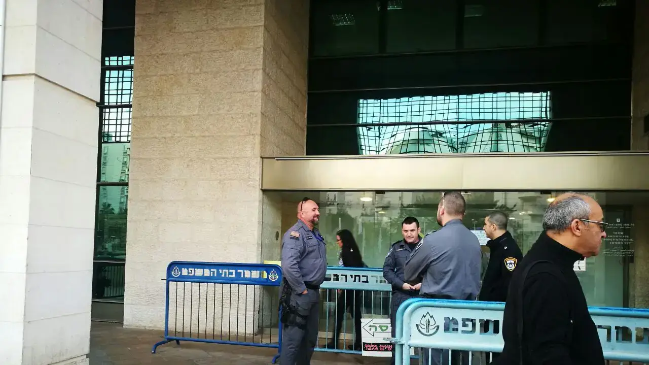 היערכות לקראת דיון בעניינו של ח"כ באסל גטאס 23 בדצמבר 2016 היערכות לקראת דיון בעניינו של ח"כ באסל גטאס 23 בדצמבר 2016