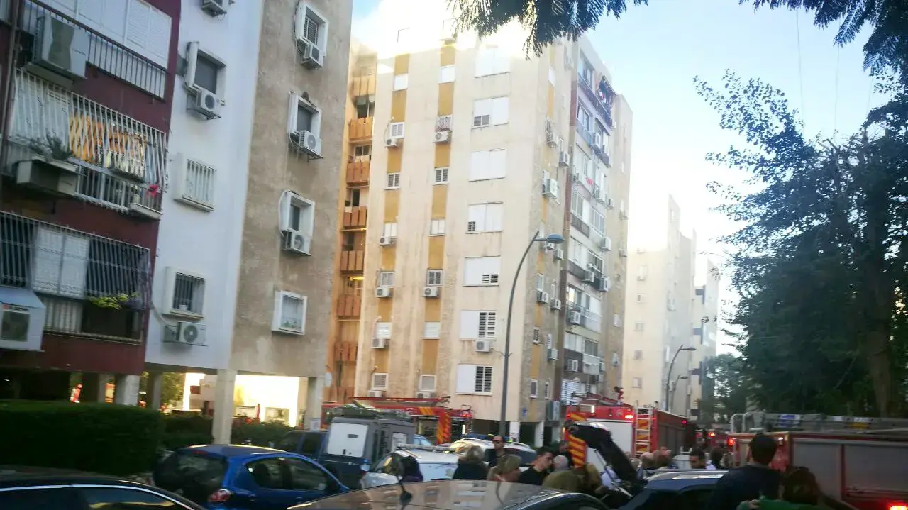 שריפה בבניין מגורים בראשון לציון, 30 בדצמבר 2016 שריפה בבניין מגורים בראשון לציון, 30 בדצמבר 2016