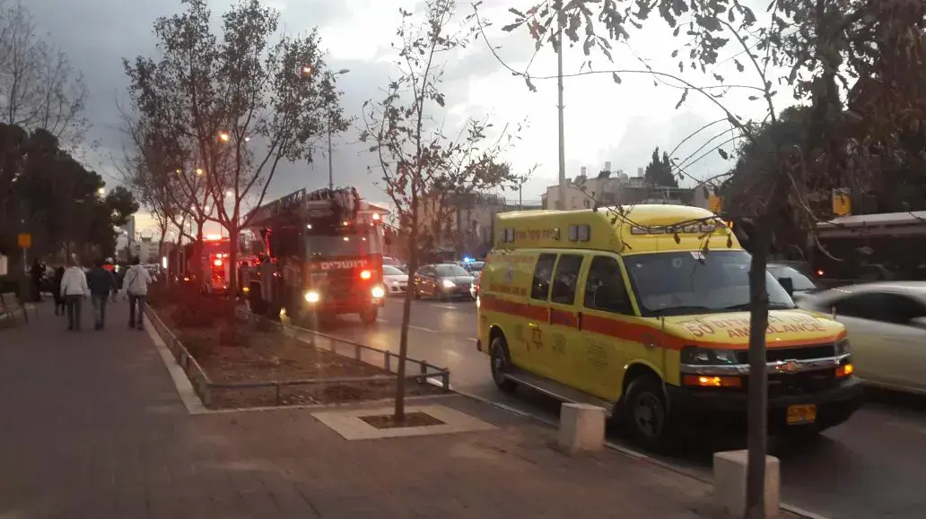 זירת רצח והתאבדות בדירה בירושלים שבה פרצה גם שריפה, 1 בינואר 2017 זירת רצח והתאבדות בדירה בירושלים שבה פרצה גם שריפה, 1 בינואר 2017