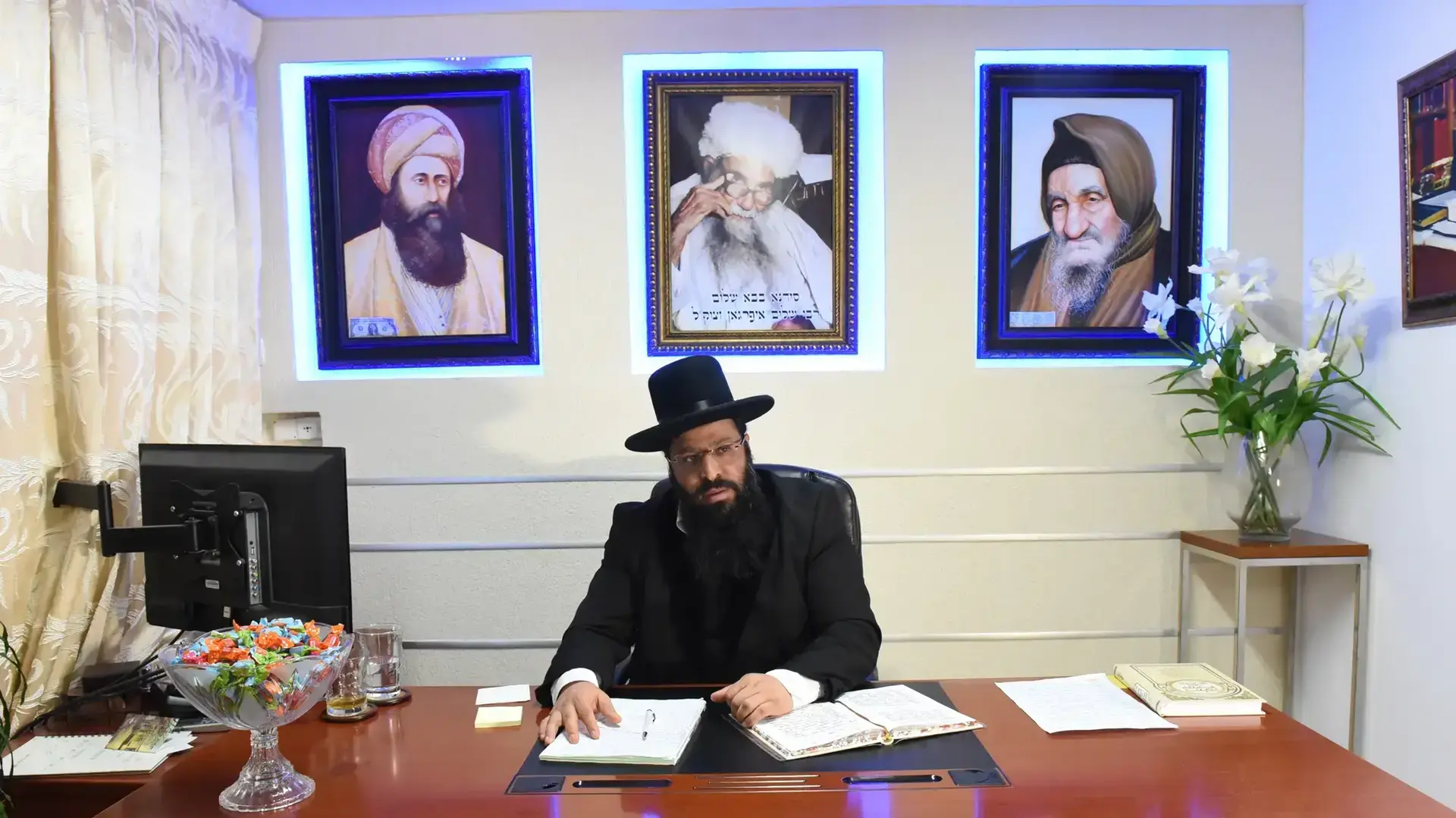 הרב נתנאל שריקי בלשכתו בנתיבות, ינואר 2017 הרב נתנאל שריקי בלשכתו בנתיבות, ינואר 2017