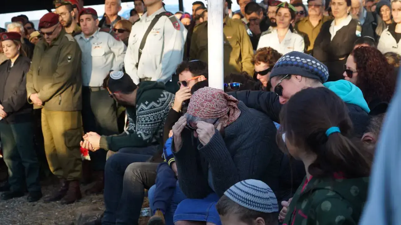 הלוויית רס"ן חגי בן ארי, בית העלמין בחיספין, 4 בינואר 2017 הלוויית רס"ן חגי בן ארי, בית העלמין בחיספין, 4 בינואר 2017