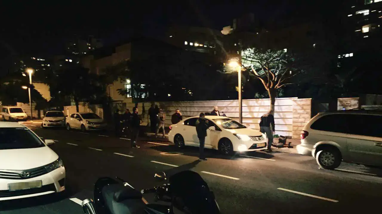 רימון הלם הושלך לעבר חצר ביתו של ראש עיריית גבעת שמואל, יוסי ברודני