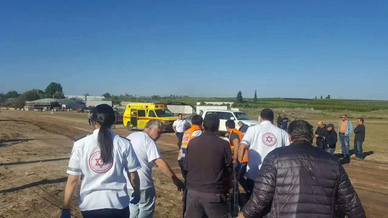 שני פצועים בהתרסקות מטוס קל בשרון, 6 בינואר 2017 שני פצועים בהתרסקות מטוס קל בשרון, 6 בינואר 2017