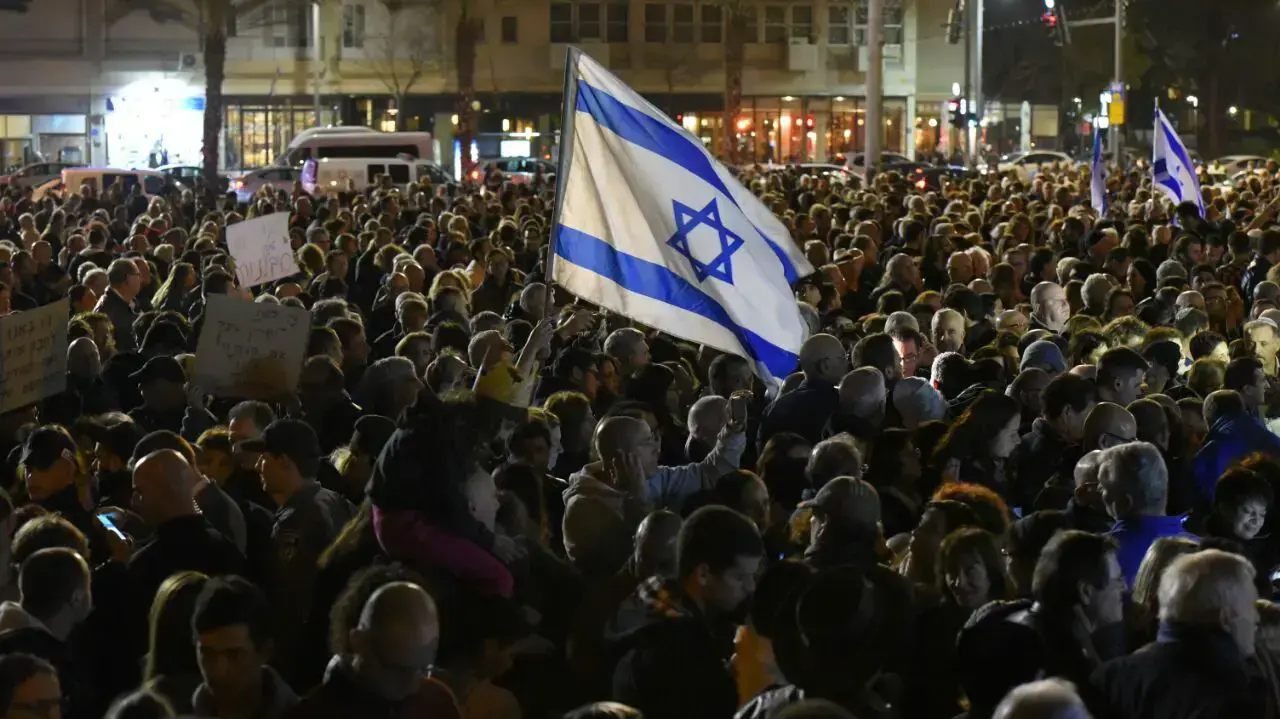 עצרת שיזם פצוע מצוק איתן זיו שילון בכיכר רבין, 7 בינואר 2017 עצרת שיזם פצוע מצוק איתן זיו שילון בכיכר רבין, 7 בינואר 2017