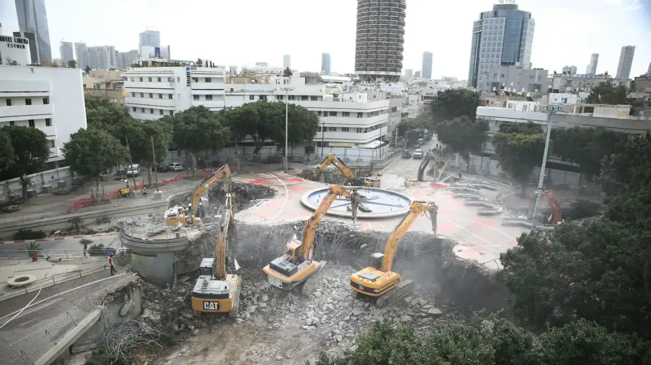 הריסת כיכר דיזנגוף בתל אביב, 9 בינואר 2017
