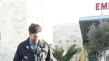כלבו של חסר בית בביה"ח זיו