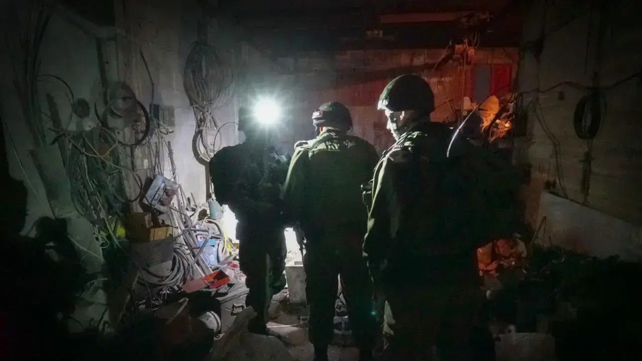 מבצע של חיילי צה"ל בחברון שמטרתו למצוא אמצעי לחימה אצל הפלסטינים בעיר, 12 בינואר 2017