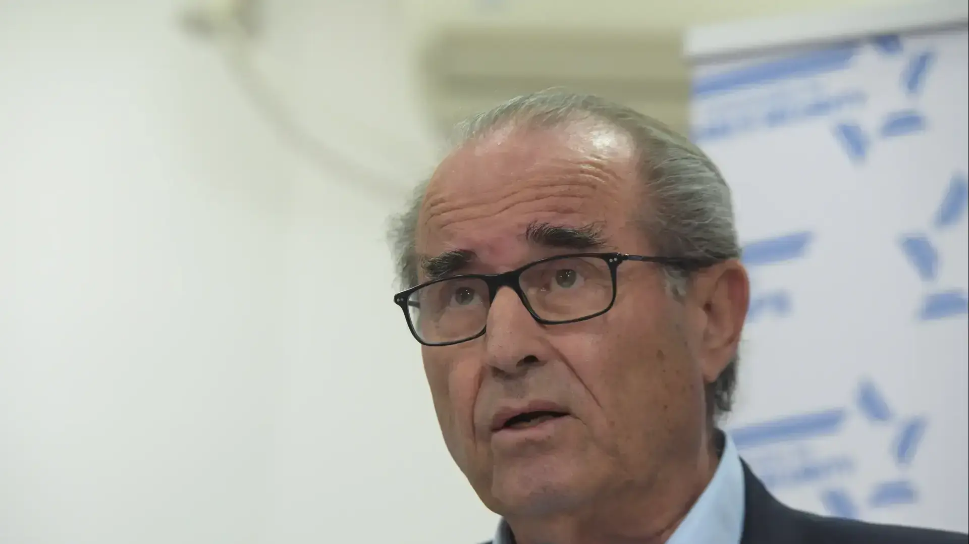 שבתי שביט, לשעבר ראש המוסד, מסיבת עיתונאים על תחילת קמפיין ההיפרדות מהפלסטינים ביוזמת תנועת "מפקדים למען ביטחון ישראל". תל אביב 15 בינואר 2017 שבתי שביט, לשעבר ראש המוסד, מסיבת עיתונאים על תחילת קמפיין ההיפרדות מהפלסטינים ביוזמת תנועת "מפקדים למען ביטחון ישראל". תל אביב 15 בינואר 2017