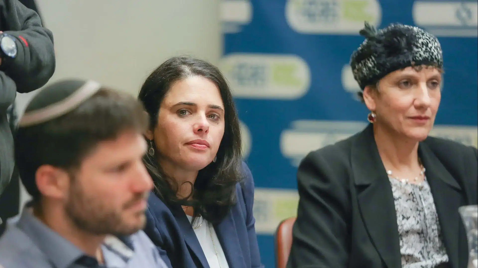 שרת המשפטים איילת שקד בישיבת סיעת הבית היהודי, 16 בינואר 2017 שרת המשפטים איילת שקד בישיבת סיעת הבית היהודי, 16 בינואר 2017