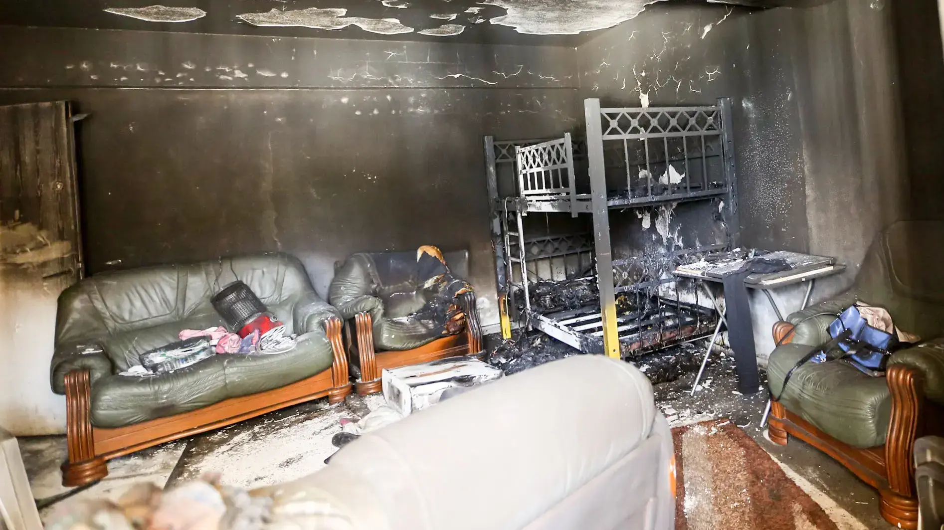 אם ושלושת ילדיה נהרגו בשריפה בביתם בעין נקובא ליד ירושלים, 21 בינואר 2017 אם ושלושת ילדיה נהרגו בשריפה בביתם בעין נקובא ליד ירושלים, 21 בינואר 2017