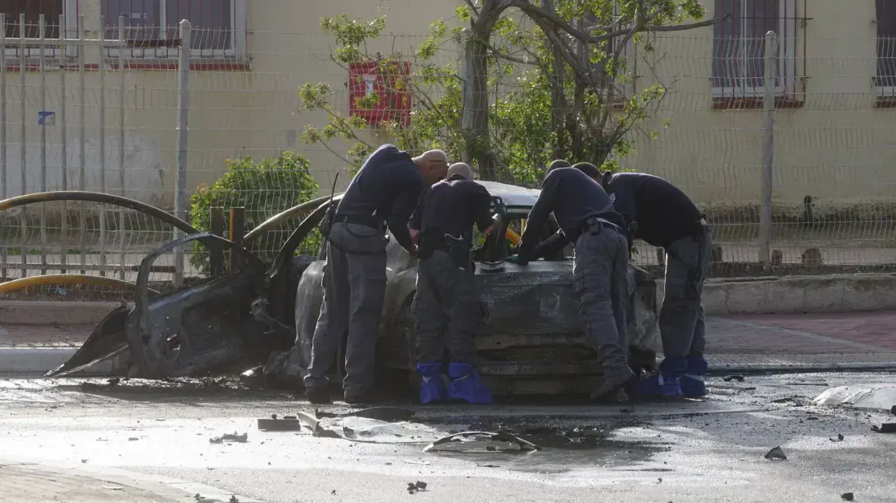 זירת פיצוץ הרכב בשדרות ביאליק, קריית ים. 26 בינואר 2017 זירת פיצוץ הרכב בשדרות ביאליק, קריית ים. 26 בינואר 2017