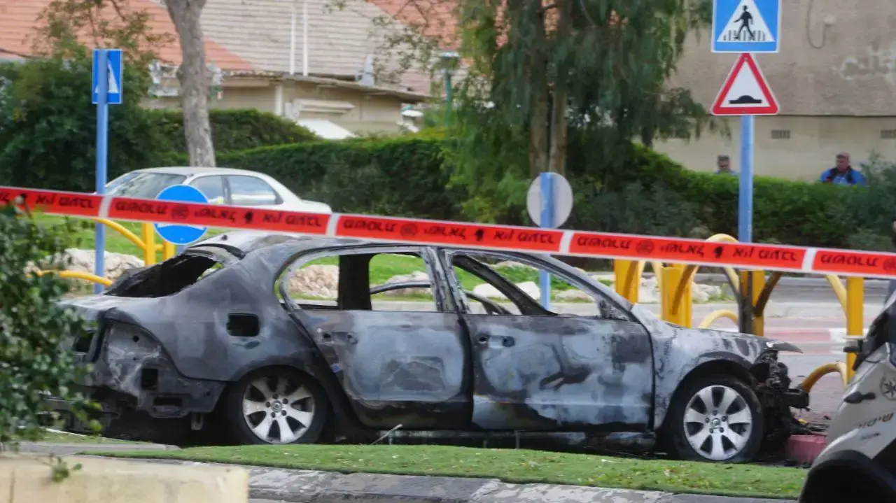 זירת פיצוץ הרכב בשדרות ביאליק, קריית ים. 26 בינואר 2017 זירת פיצוץ הרכב בשדרות ביאליק, קריית ים. 26 בינואר 2017