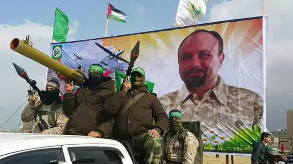 אנשי חמאס בעצרת בעזה לזכר מהנדס המלט"ים התוניסאי מוחמד א-זווארי, 31 בינואר 2017